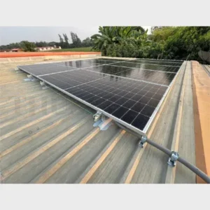 Solar Roof kam Paeng Saen